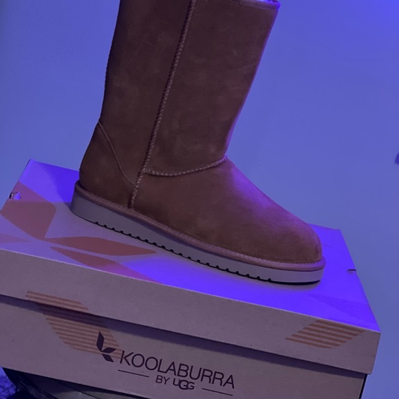 Koolaburra by UGG Classic Short Women's Winter Boots - BRAND NEW - Picture 1 of 2